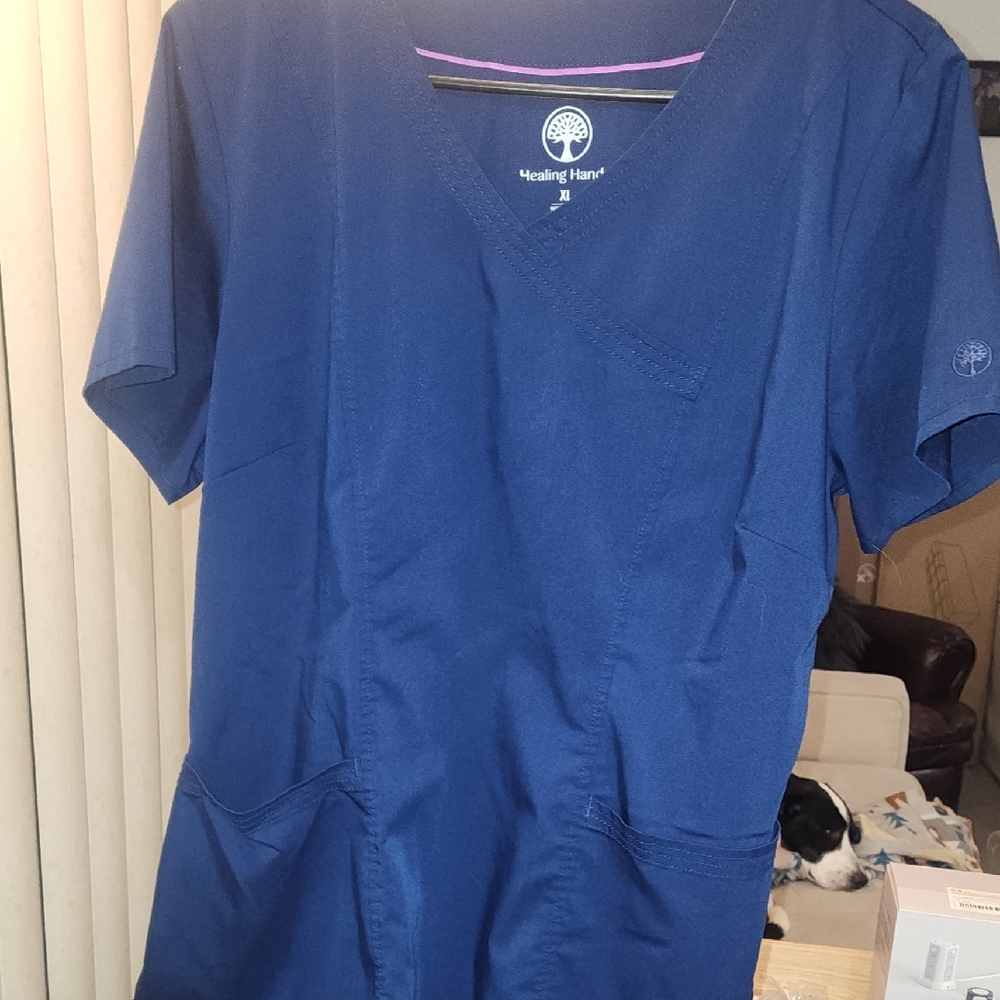 FIRM Price Women Healing Hands Navy Scrub Top XL